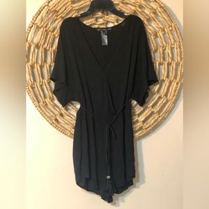 🖤WHITE HOUSE BLACK MARKET ROMPER